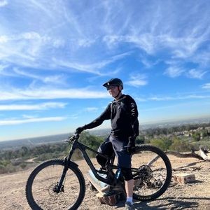 Meet your Posher, Javier